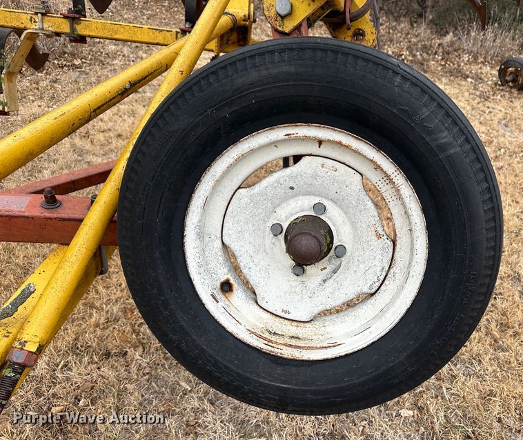 image for item JD9638 field cultivator