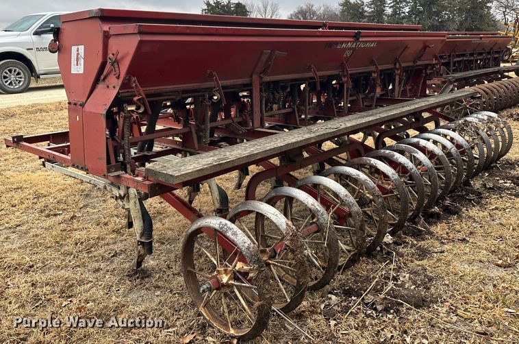 image for item JD9641 International 150  grain drill