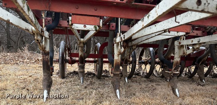 image for item JD9641 International 150  grain drill