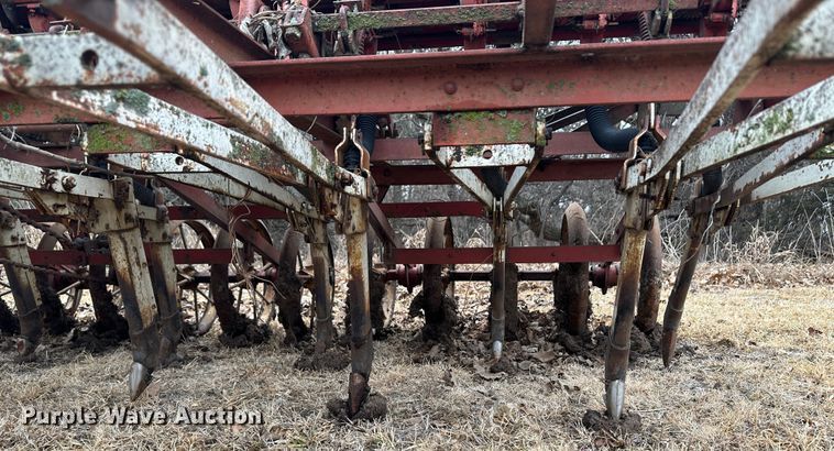 image for item JD9641 International 150  grain drill