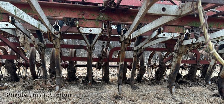 image for item JD9641 International 150  grain drill