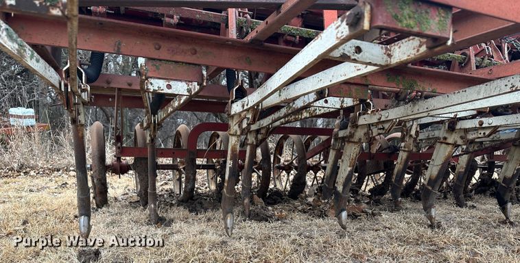 image for item JD9641 International 150  grain drill