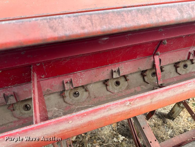 image for item JD9641 International 150  grain drill