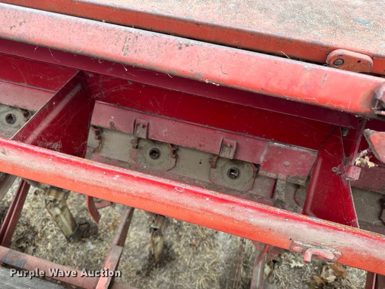 image for item JD9641 International 150  grain drill