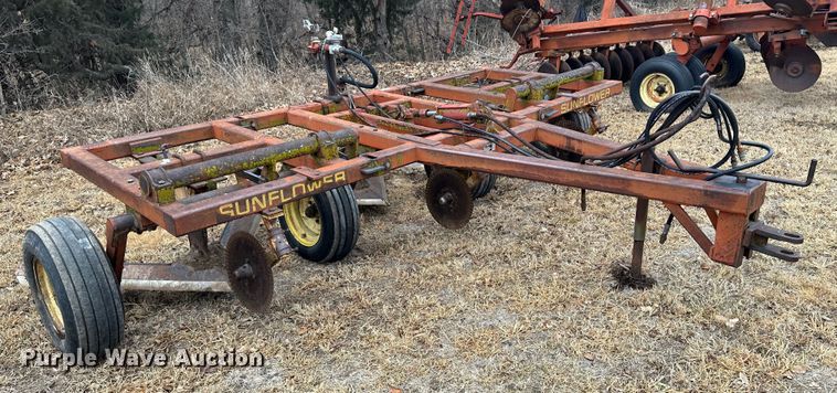 image for item JD9642 Sunflower H-14  sweep plow