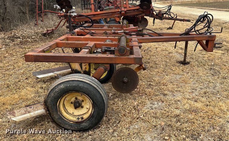 image for item JD9642 Sunflower H-14  sweep plow