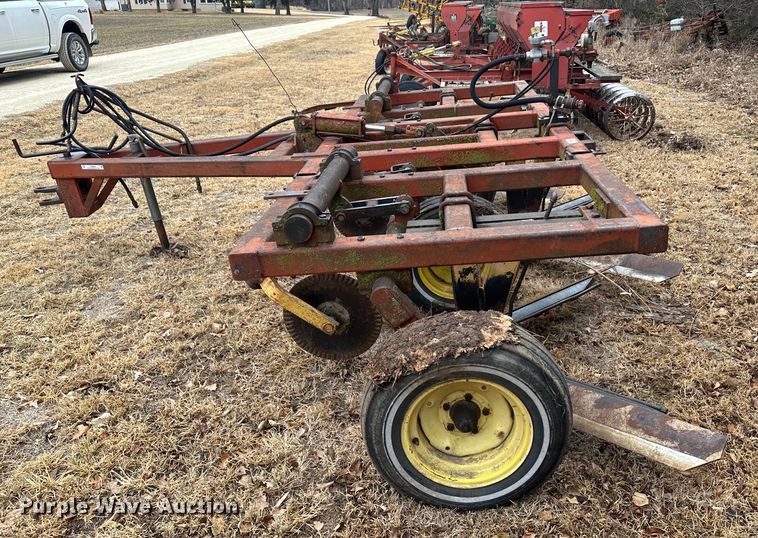 image for item JD9642 Sunflower H-14  sweep plow
