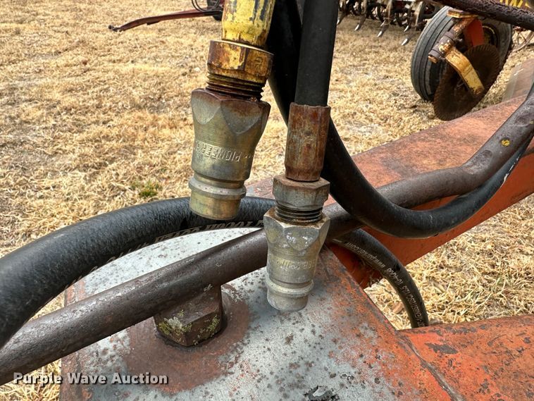 image for item JD9642 Sunflower H-14  sweep plow