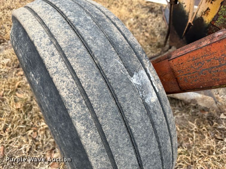 image for item JD9642 Sunflower H-14  sweep plow