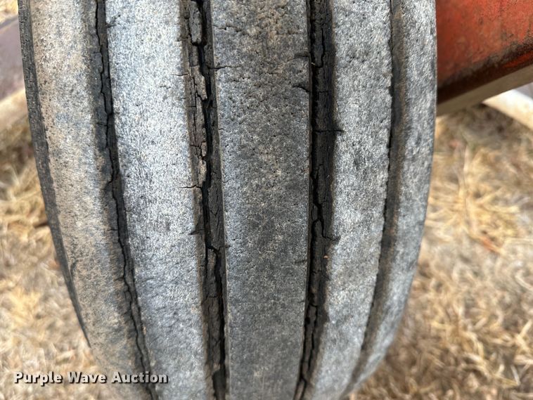 image for item JD9642 Sunflower H-14  sweep plow