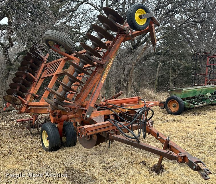 image for item JD9643 Sunflower  disk