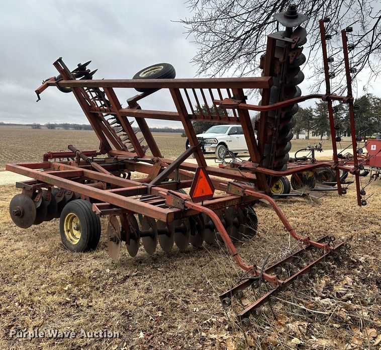 image for item JD9643 Sunflower  disk