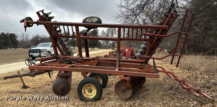 image for item JD9643 Sunflower  disk