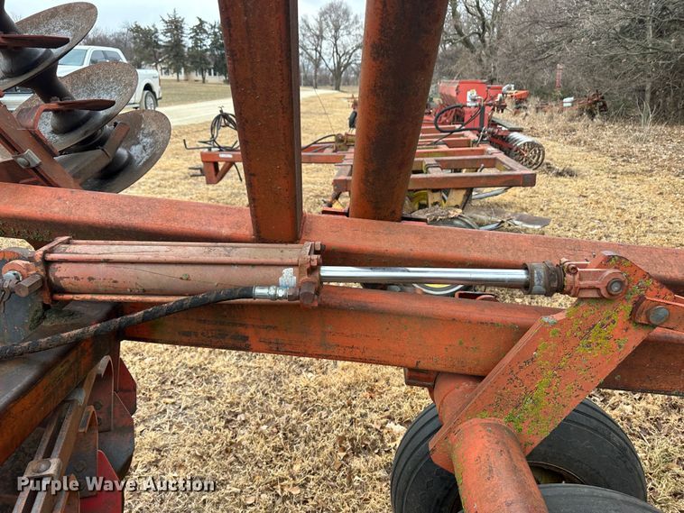 image for item JD9643 Sunflower  disk