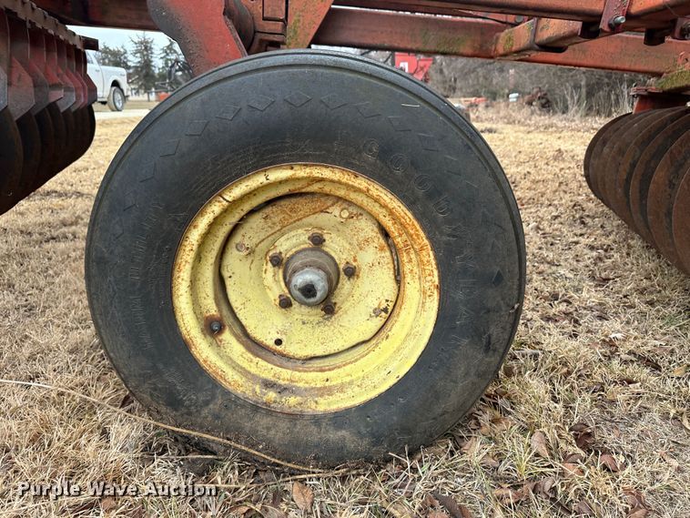 image for item JD9643 Sunflower  disk