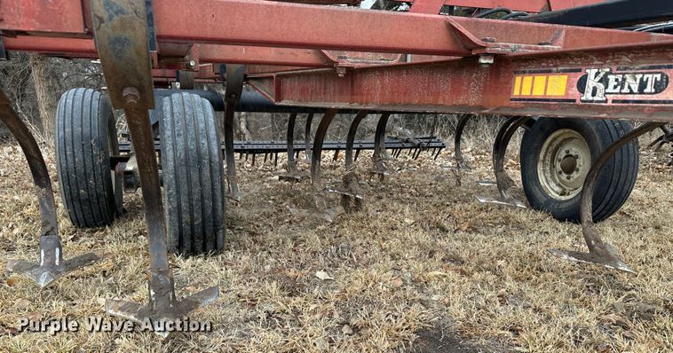 image for item JD9645 Kent Series V  field cultivator