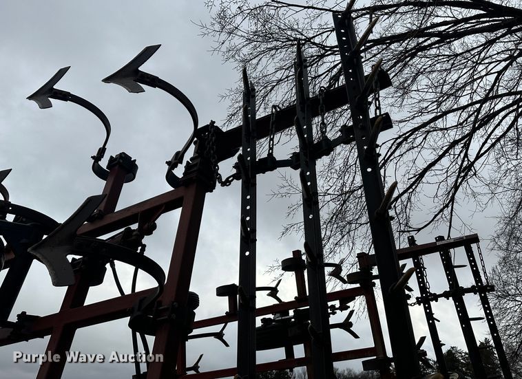 image for item JD9645 Kent Series V  field cultivator