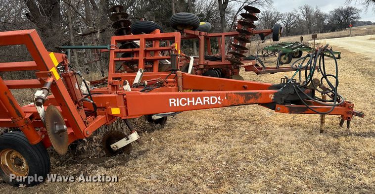 image for item JD9646 Richardson  sweep plow