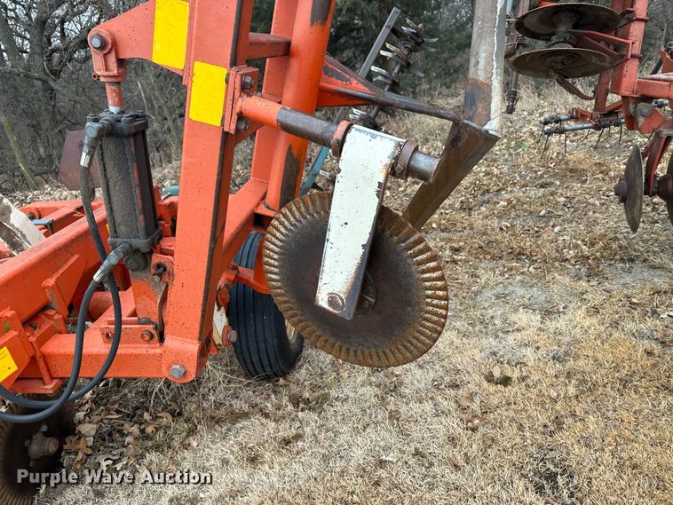image for item JD9646 Richardson  sweep plow