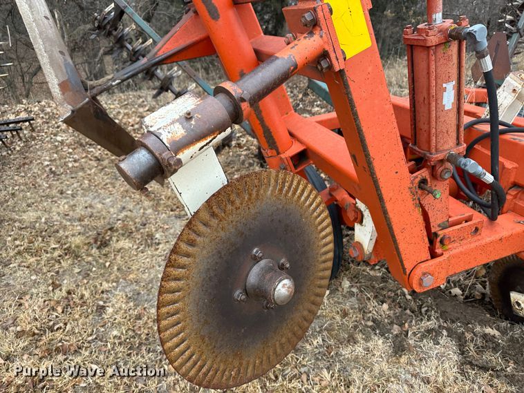 image for item JD9646 Richardson  sweep plow