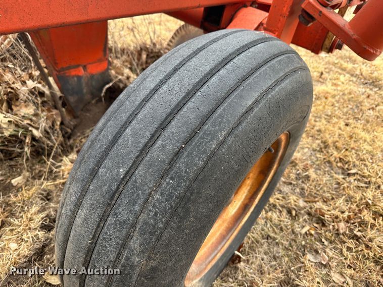 image for item JD9646 Richardson  sweep plow