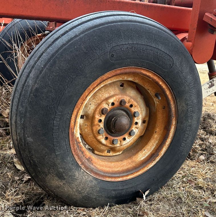 image for item JD9646 Richardson  sweep plow