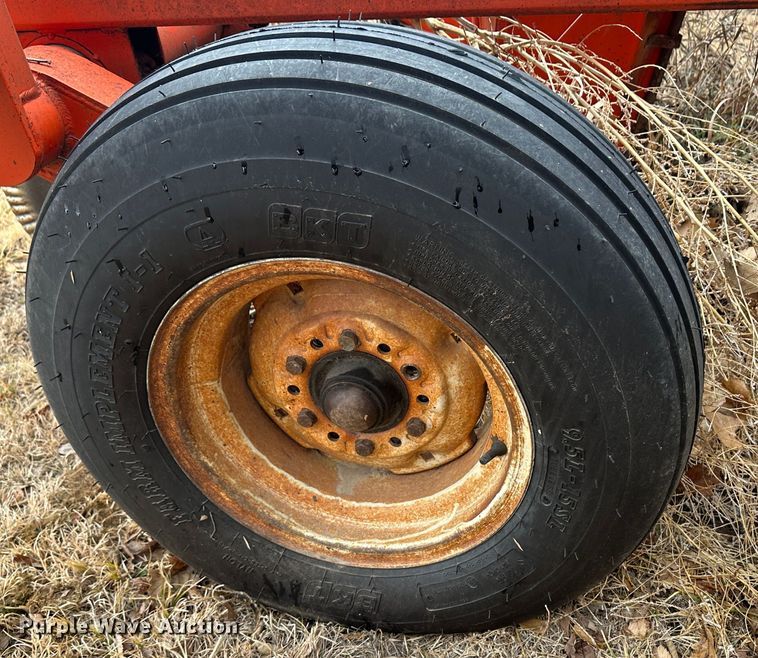 image for item JD9646 Richardson  sweep plow