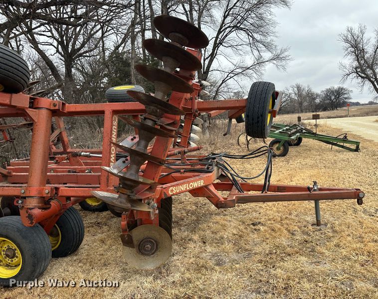 image for item JD9647 Sunflower 79TA-21  double off-set disk