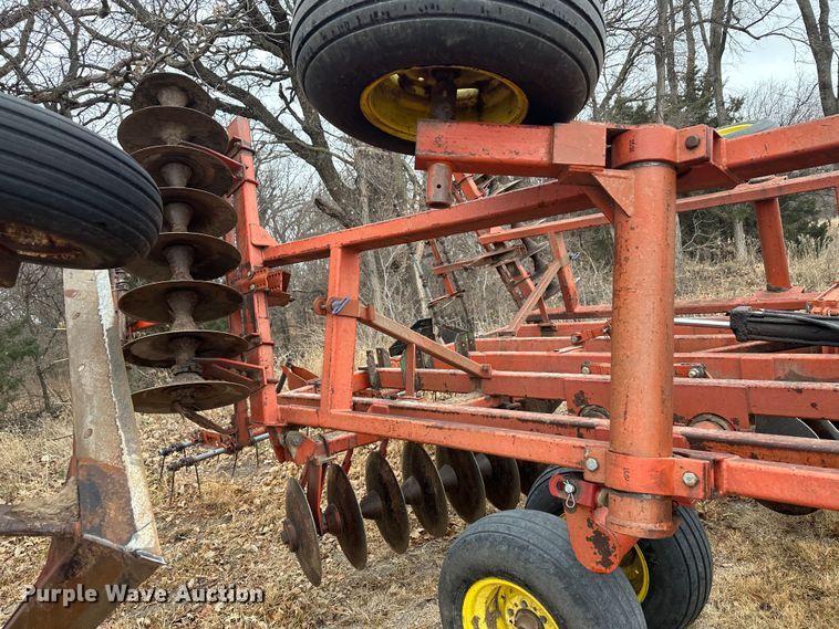 image for item JD9647 Sunflower 79TA-21  double off-set disk