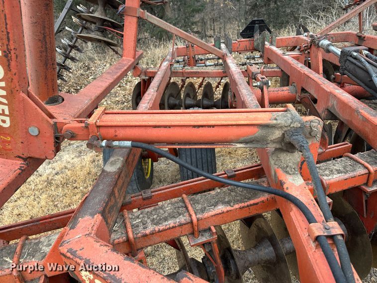 image for item JD9647 Sunflower 79TA-21  double off-set disk