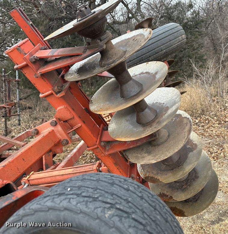 image for item JD9647 Sunflower 79TA-21  double off-set disk