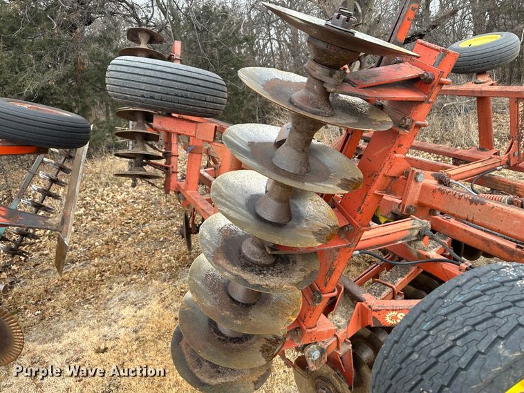 image for item JD9647 Sunflower 79TA-21  double off-set disk