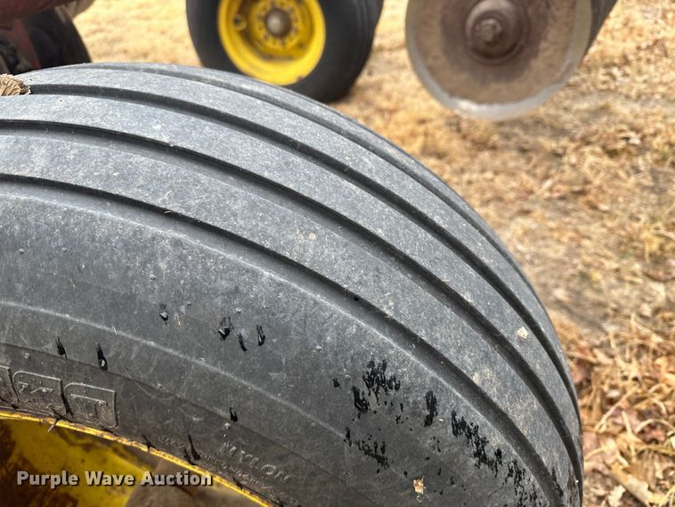 image for item JD9647 Sunflower 79TA-21  double off-set disk