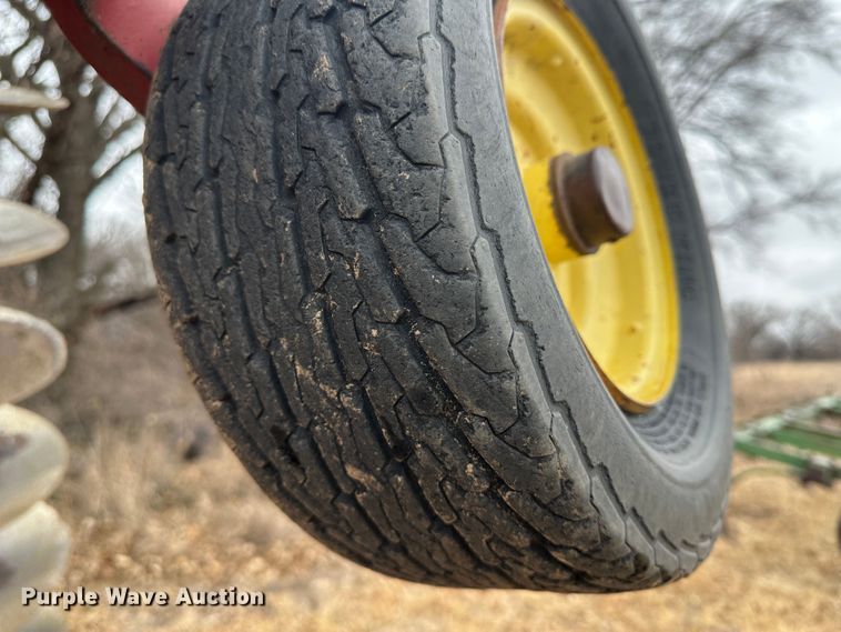 image for item JD9647 Sunflower 79TA-21  double off-set disk