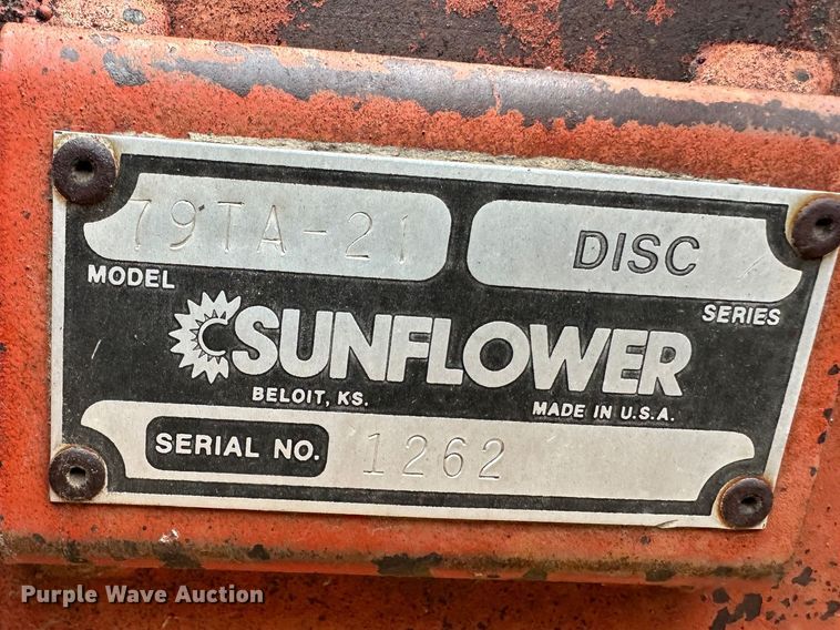 image for item JD9647 Sunflower 79TA-21  double off-set disk
