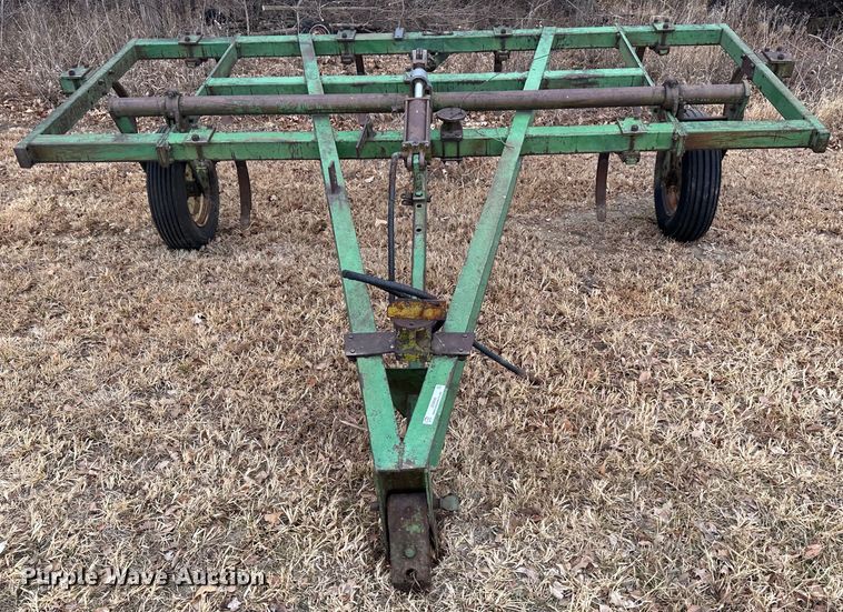 image for item JD9648 Chisel