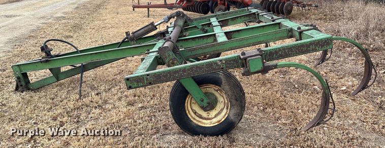 image for item JD9648 Chisel