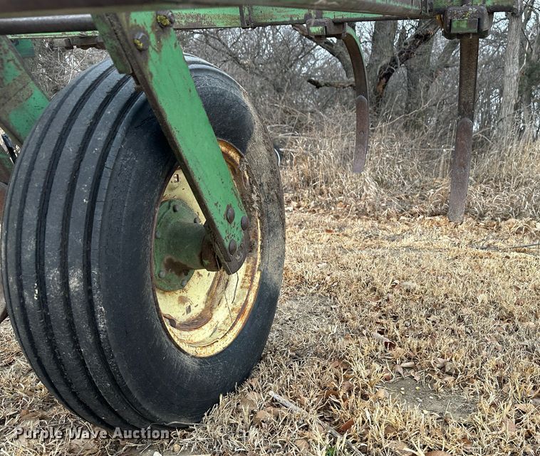 image for item JD9648 Chisel