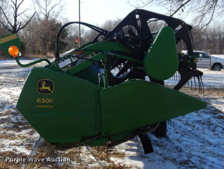 image for item JK9137 2004 John Deere 630F  flex head