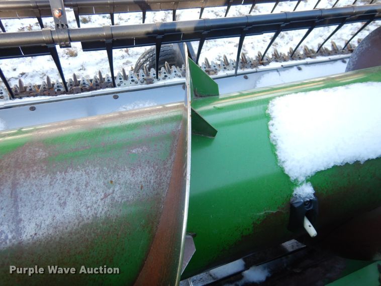 image for item JK9137 2004 John Deere 630F  flex head