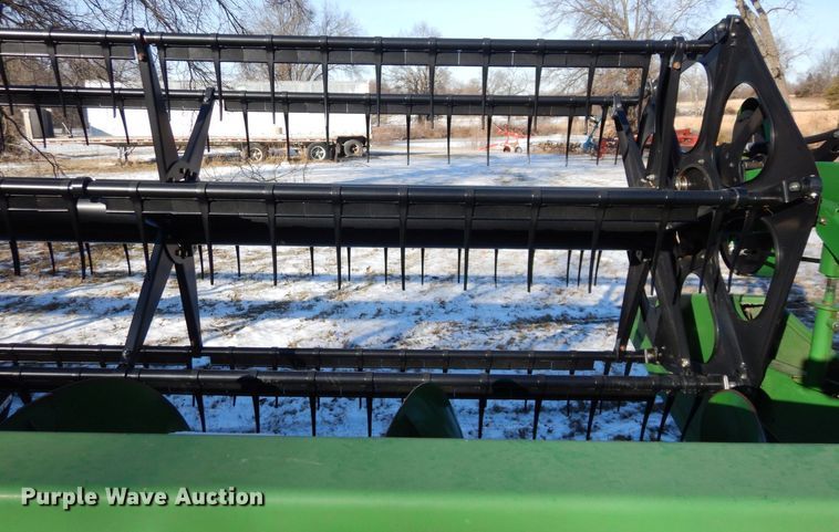 image for item JK9137 2004 John Deere 630F  flex head