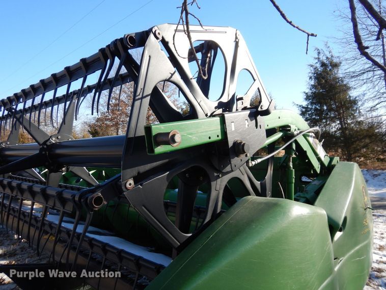 image for item JK9137 2004 John Deere 630F  flex head