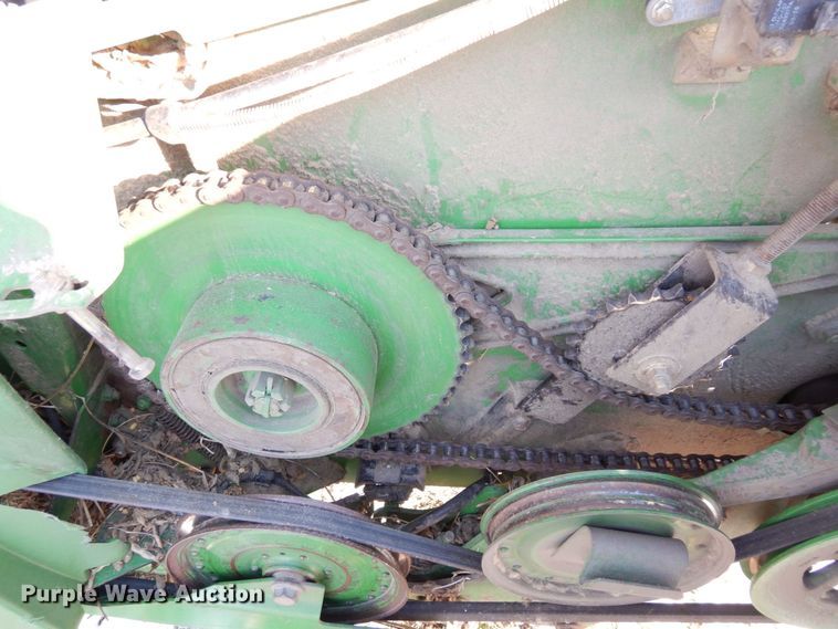 image for item JK9137 2004 John Deere 630F  flex head