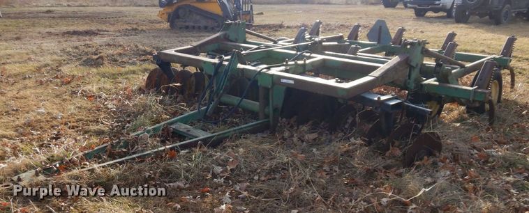 image for item JK9142 John Deere 1710A  disk ripper