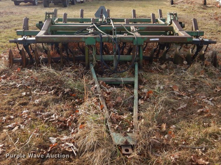 image for item JK9142 John Deere 1710A  disk ripper