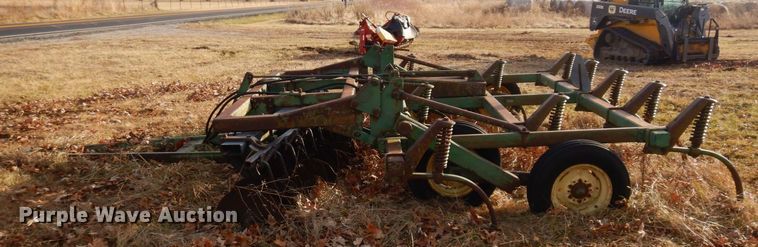 image for item JK9142 John Deere 1710A  disk ripper