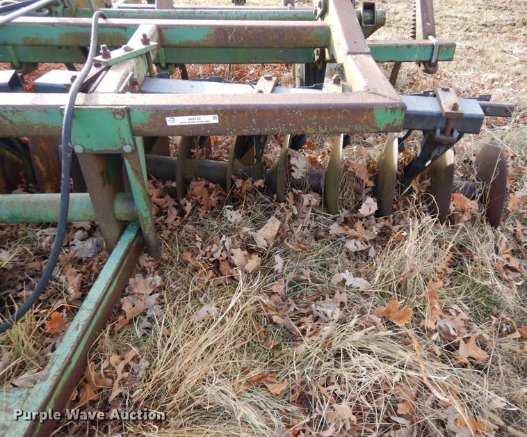 image for item JK9142 John Deere 1710A  disk ripper