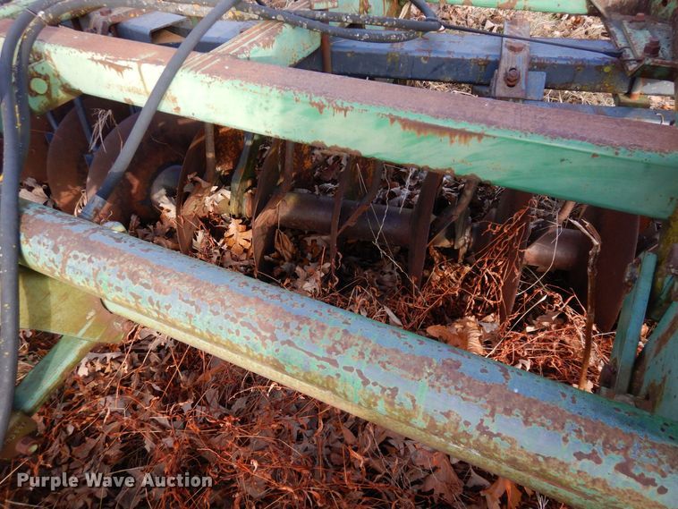 image for item JK9142 John Deere 1710A  disk ripper