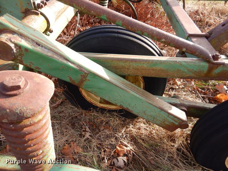 image for item JK9142 John Deere 1710A  disk ripper