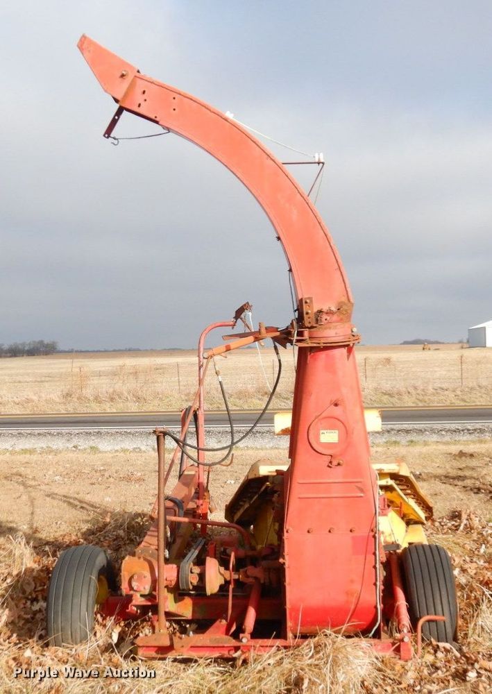 image for item JK9143 New Holland 718  forage harvester